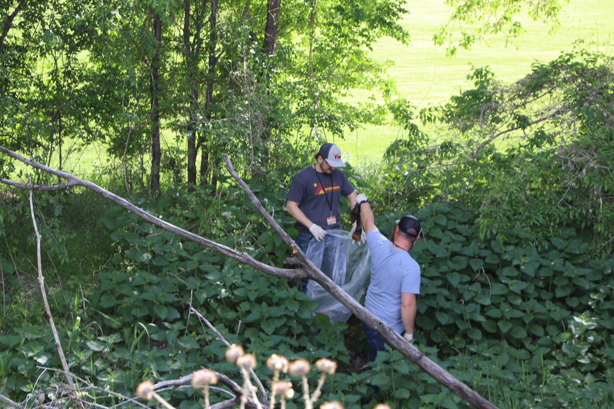 Students Lead Effort to Keep Campus Clean 