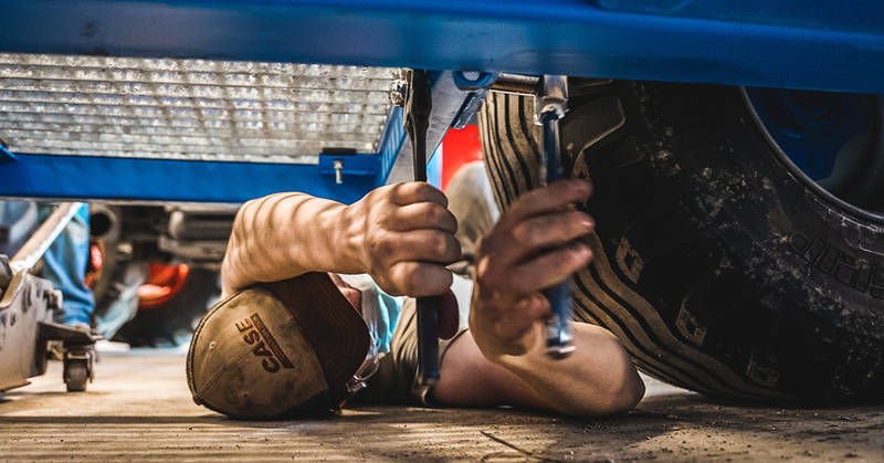 Blueline Provides Hands-on Wrench Time Experience for Ag & Diesel Students